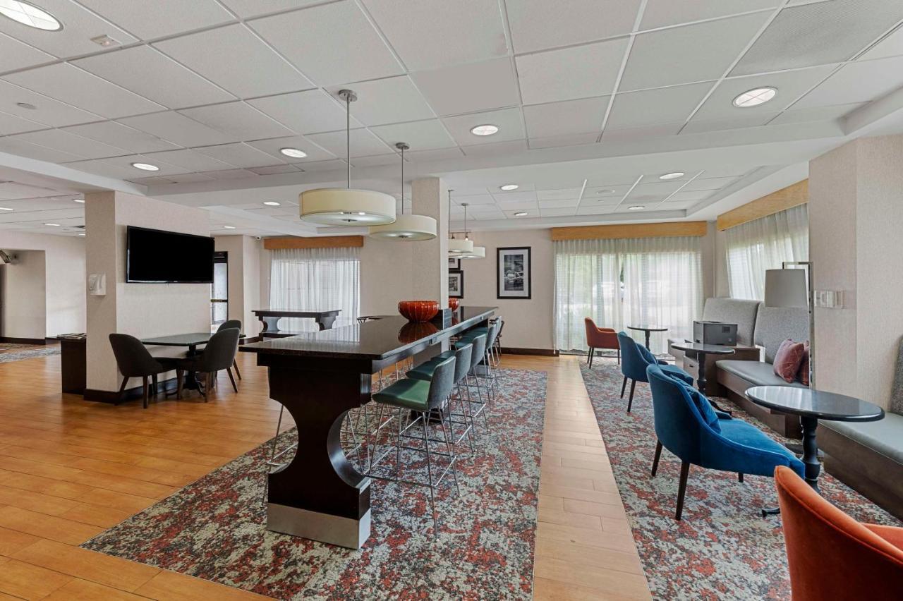 Hampton Inn Nanuet Exterior foto