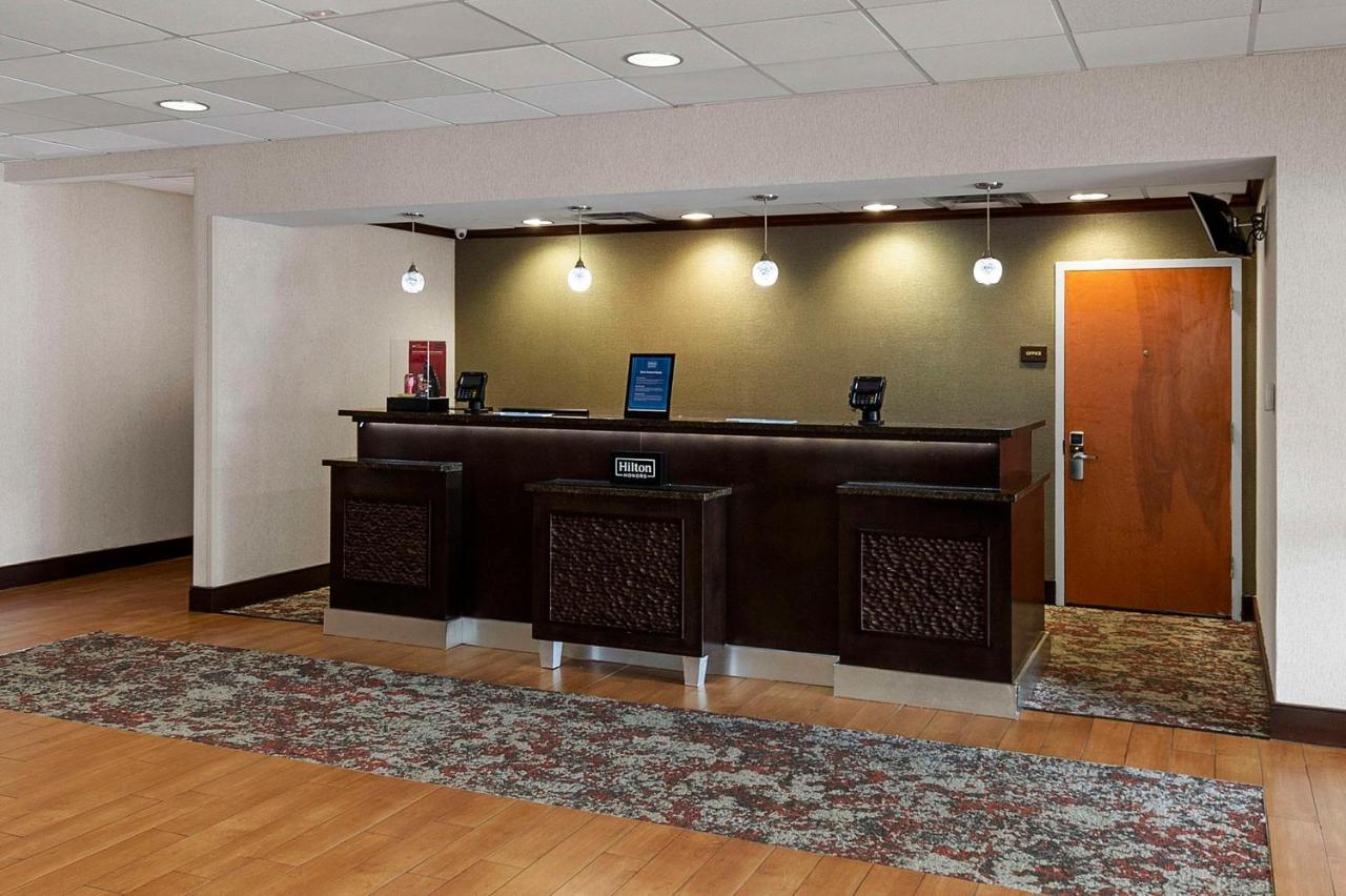 Hampton Inn Nanuet Exterior foto